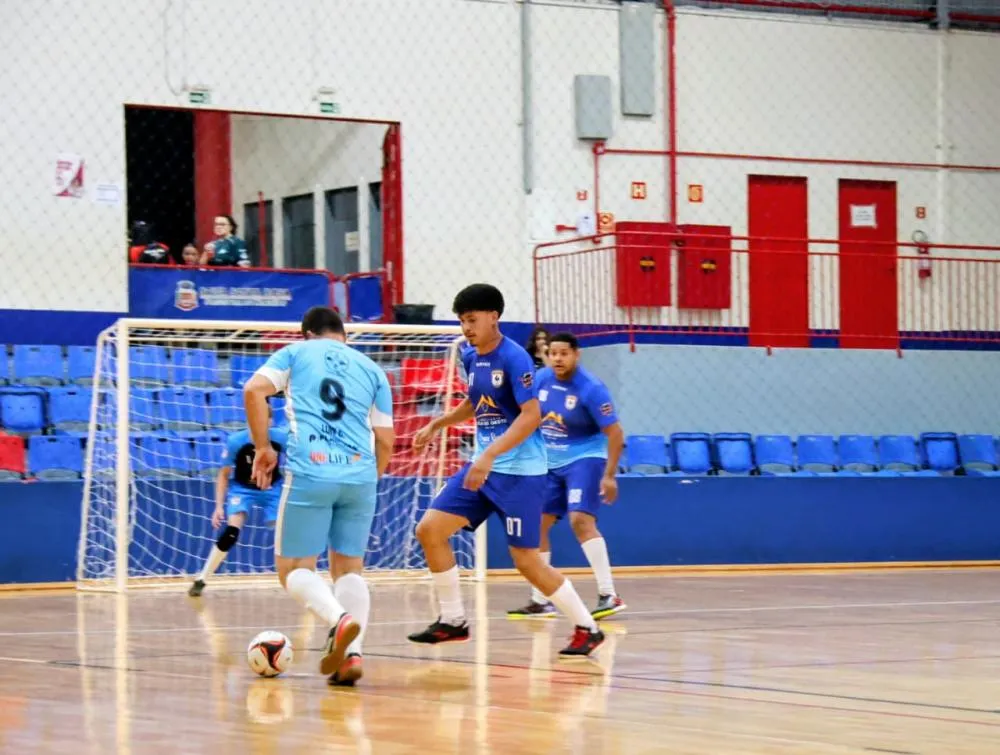 Municipal de Futsal de Nova Santa Rosa começa com 16 gols em três partidas